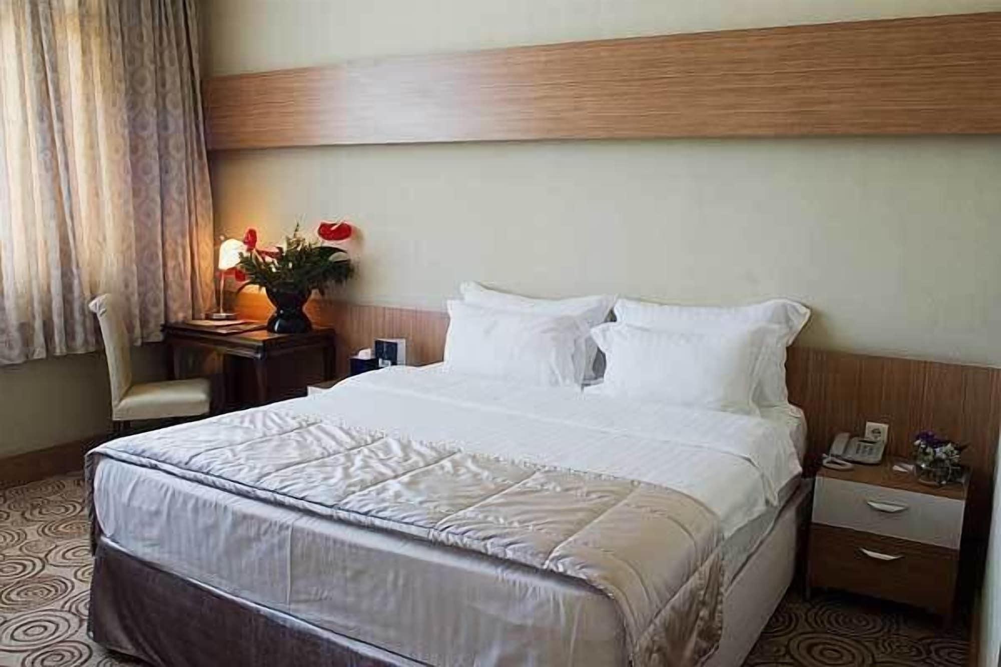 Elite Hotel Dragos Istanbul Bagian luar foto